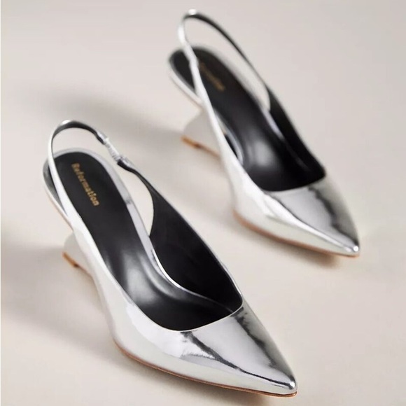 Reformation Westlynn Silver Metallic Point Toe Heel Size 9 NWOT - Picture 2 of 10